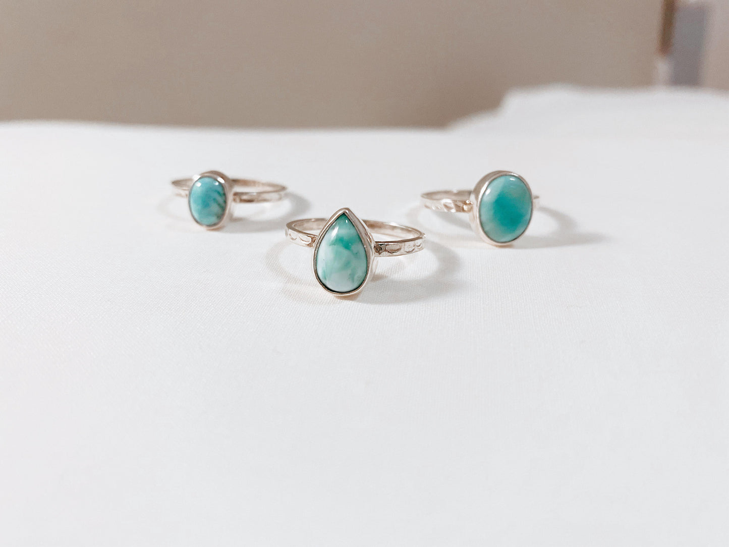 Anillo Saltee Martillado - Larimar